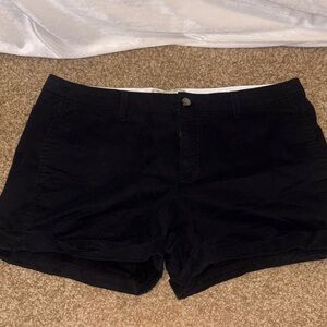 2010-2011 Old Navy Women's Black Shorts (Made in India)
